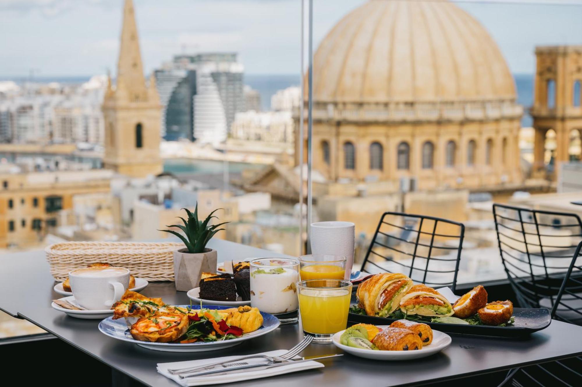The Embassy Valletta Hotel 외부 사진